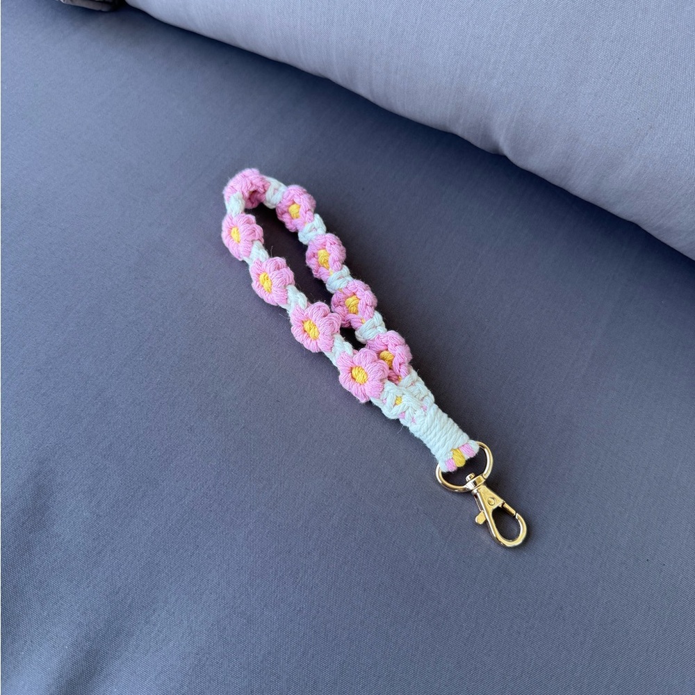 NWOT Pink and Yellow Flower Keychain